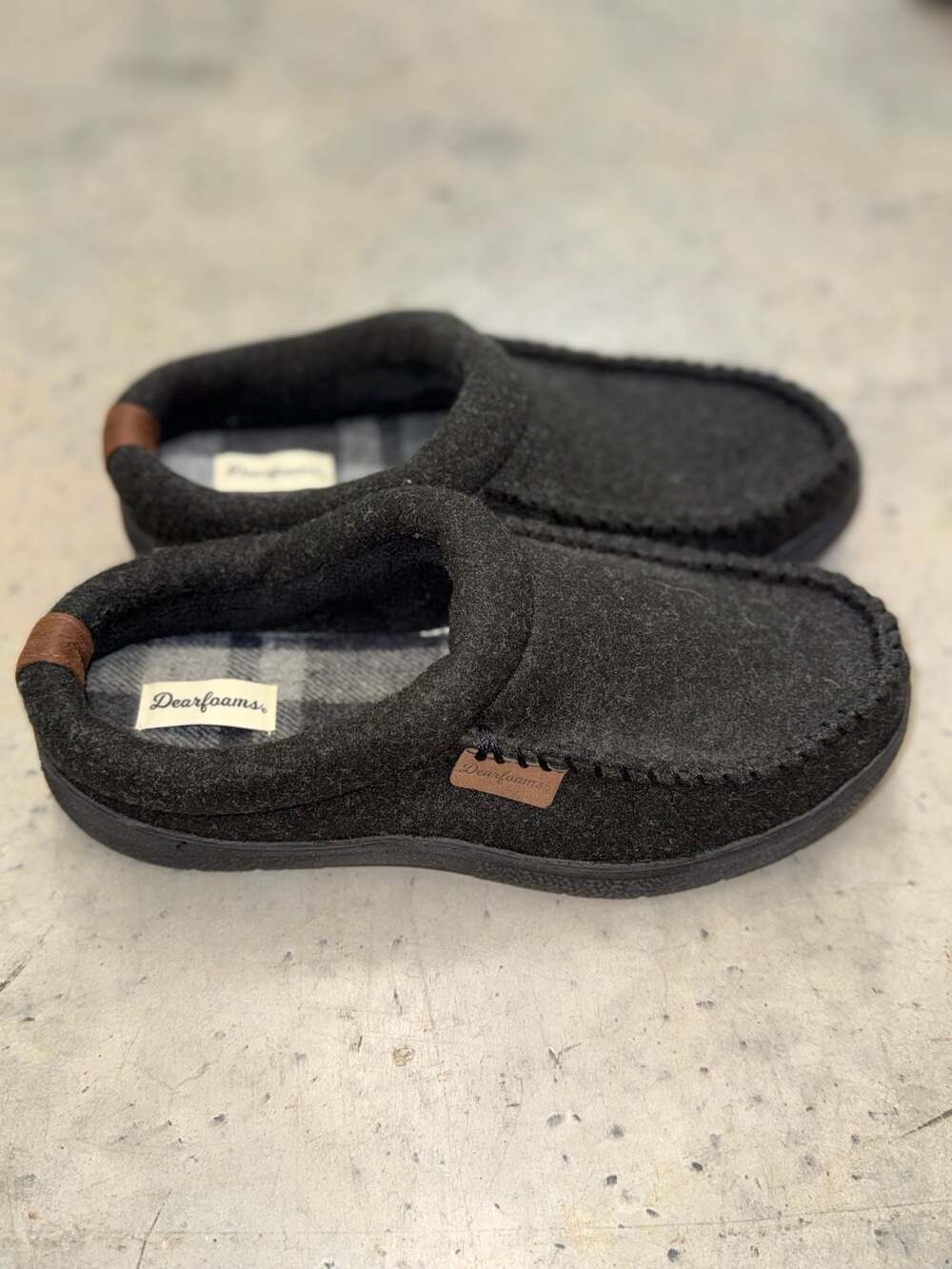 Dearfoams Men's Thompson Wool Blend Clog Slipper with Whipstitch and Plaid Linin